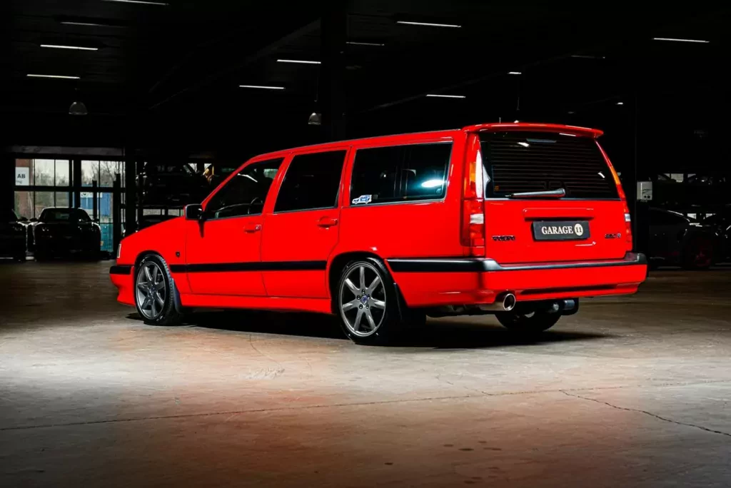 wyjatkowe-kombi-volvo-850-r