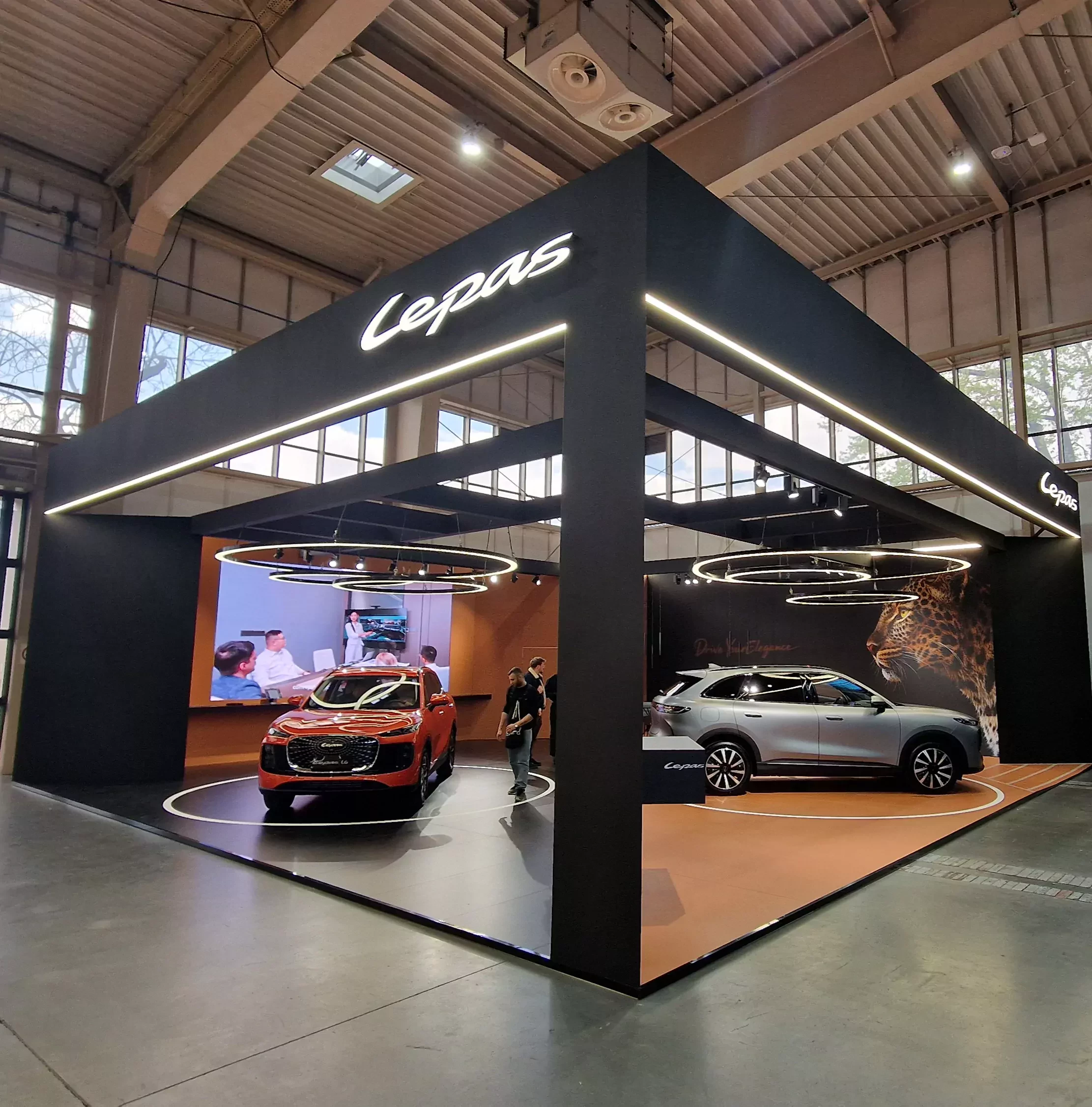 Nowa, elegancka marka z Chin przedpremierowo w Poznaniu. LEPAS chce odpowiedzieć na potrzeby coraz większej grupy Polaków