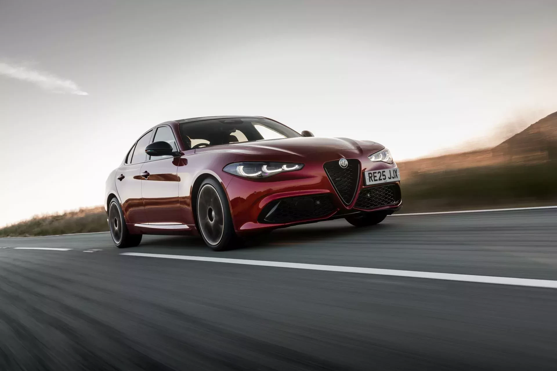 Alfa Romeo Giulia silnik benzyna diesel cena ceny moc osiągi spalanie opinie oceny zalety wady