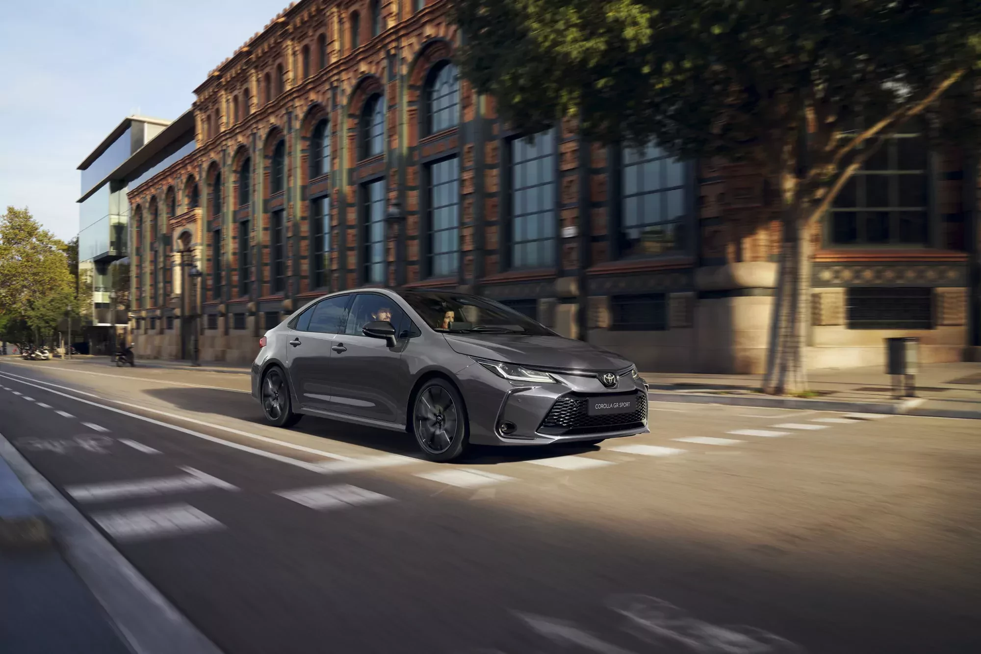 W Polsce dziennie sprzedaje się ponad 1 600 nowych samochodów osobowych. Auta z Chin oraz elektryczne idą na rekord