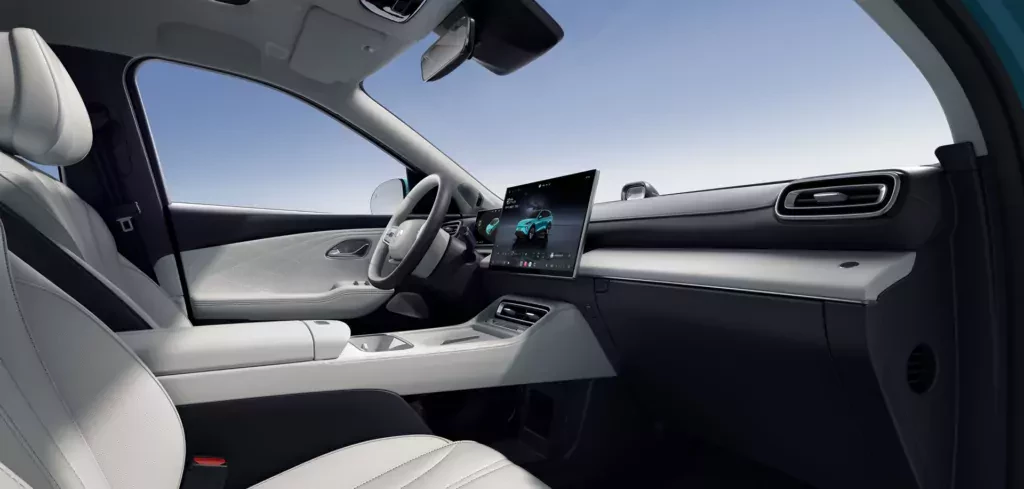 Większy brat Jaecoo 7 oficjalnie. SUV ma 360 KM i zrobi trasę Łódź-Warszawa na samym prądzie