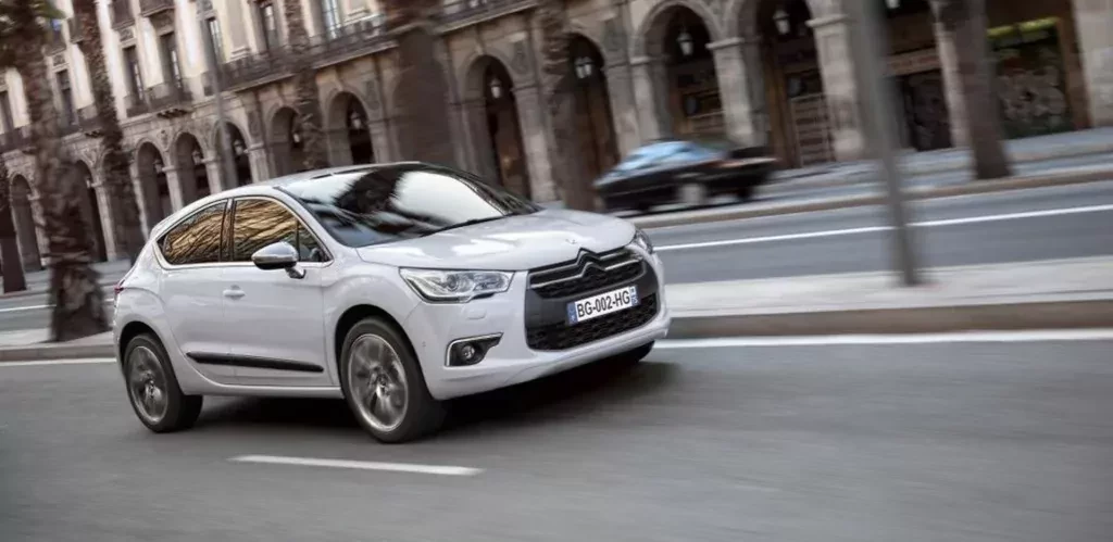 Ładny i świetnie wyposażony Citroen do kupienia za niecałe 20 tysięcy. Polacy wysoko go oceniają