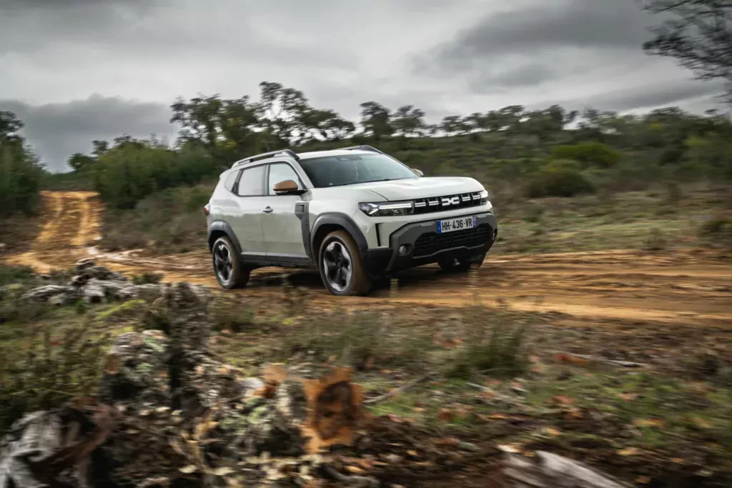 Dacia Duster z 2024 roku znowu jest tańsza. Kierowcy wprost mówią o sporej okazji