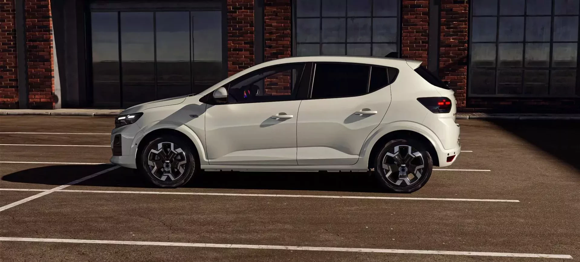 Dacia Sandero dostanie technologię HEV w 2026 roku