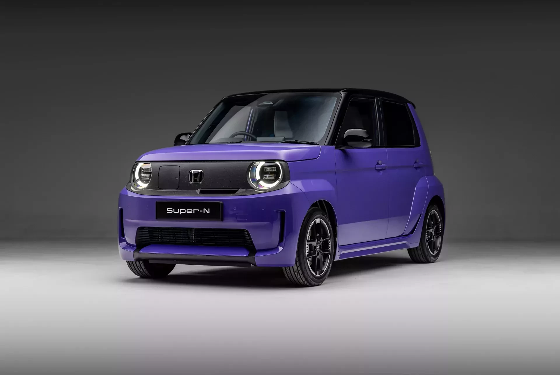 Nowa Honda Super- N za 100 000 zł rozgrzała publiczność. Wielu już widzi siebie za kierownicą