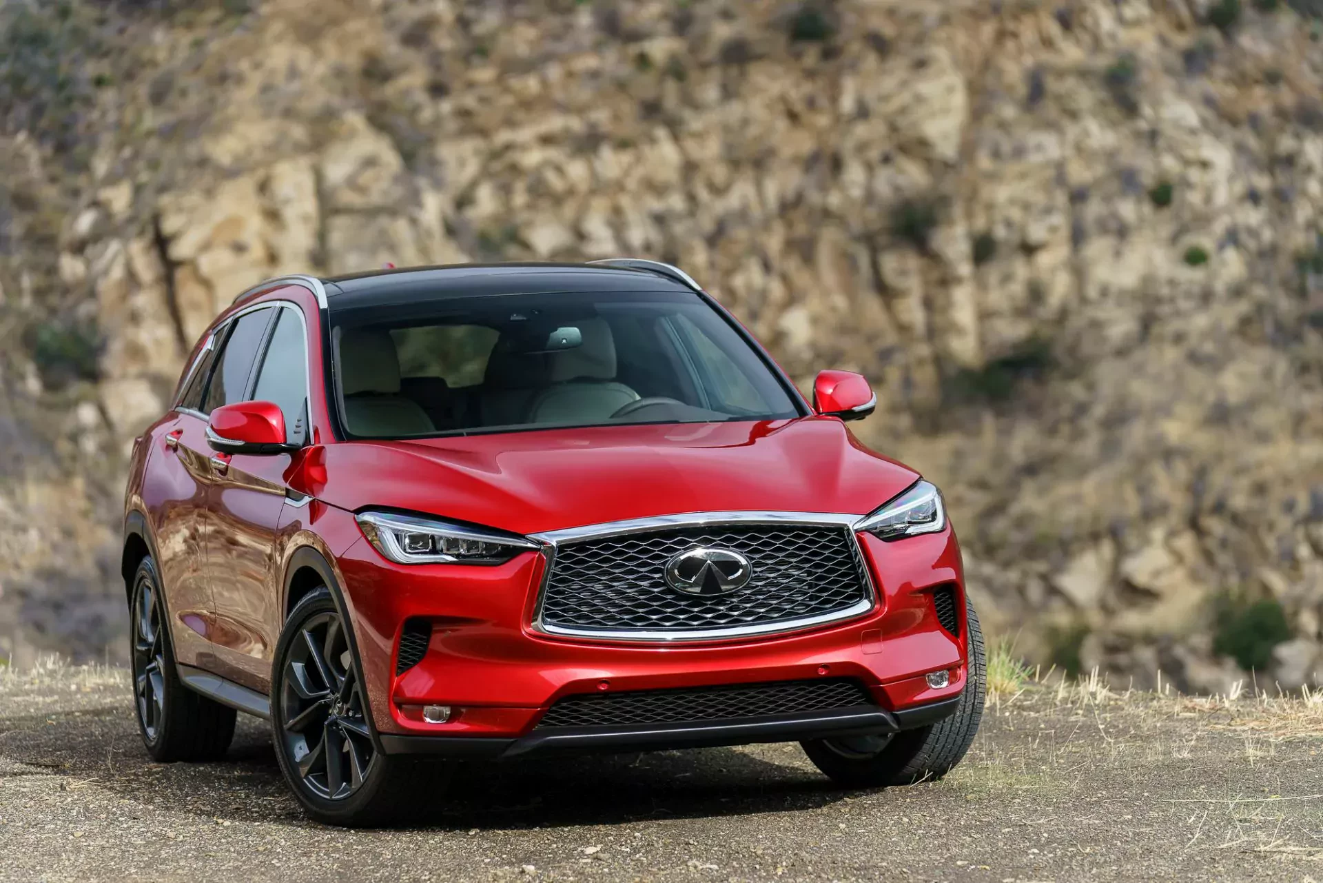 Infiniti QX50 SUV silnik benzyna diesel V6 osiągi moc cena ceny opinie oceny zalety wady otomoto autocentrum