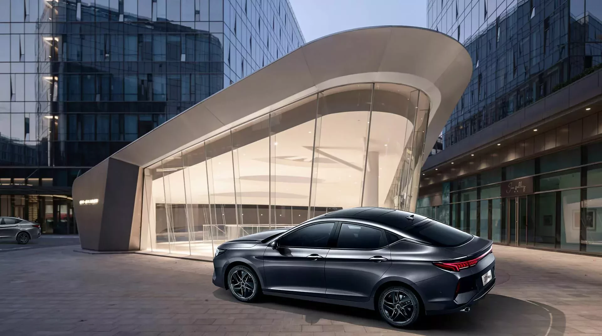 JAC J7 Plus sedan silnik benzyna moc pojemność osiągi cena ceny opinie oceny zalety wady