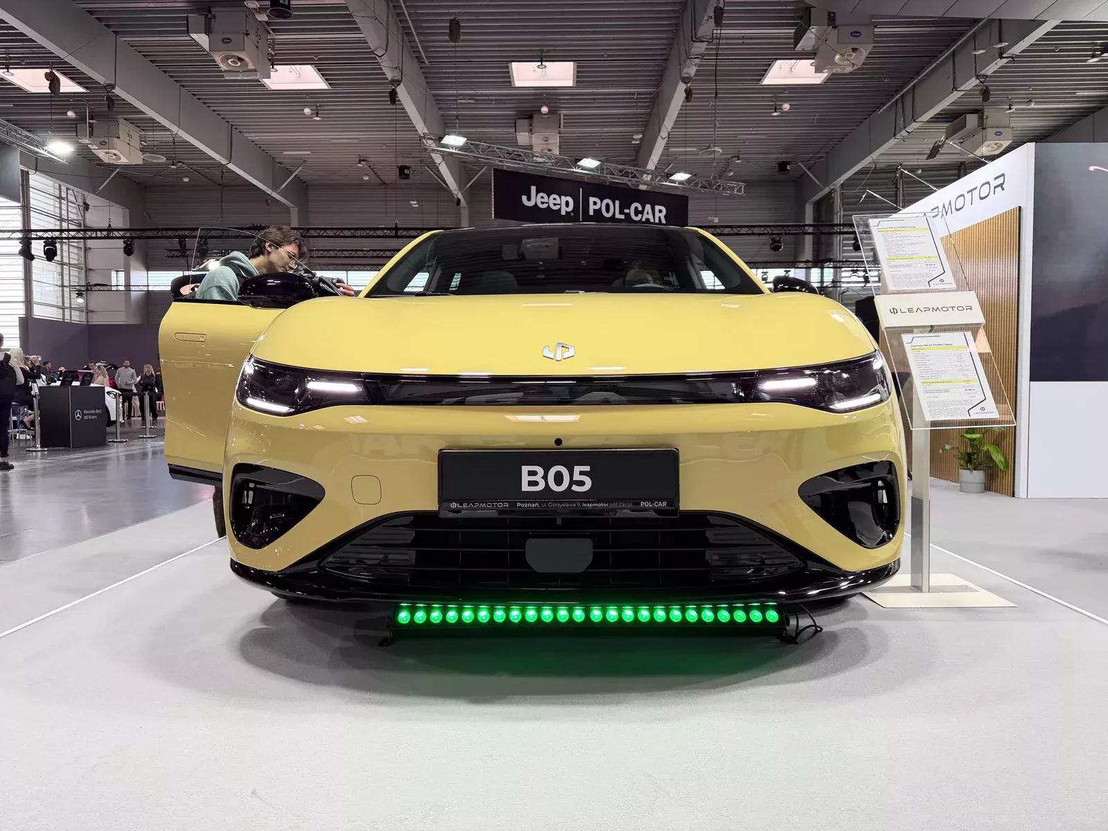 Leapmotor B05 2026 EV zdjęcie z przodu Poznan Motor Show