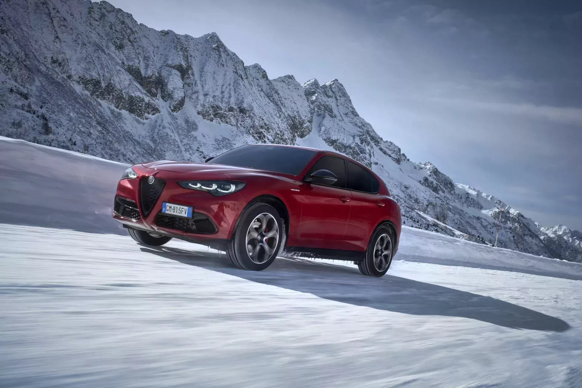 SUV Alfa Romeo Stelvio silnik benzyna diesel moc osiągi cena ceny opinie oceny zalety wady