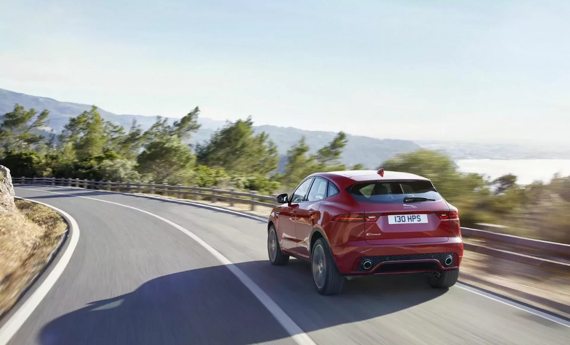 SUV Jaguar E-Pace silnik benzyna diesel hybryda moc pojemność osiągi cena ceny używany opinie oceny zalety wady