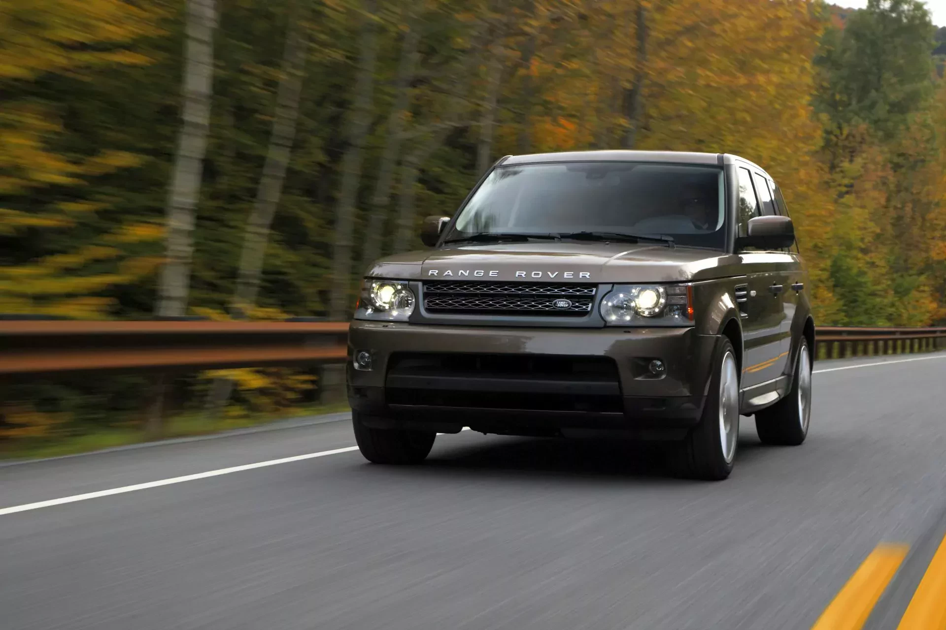 SUV Range Rover Sport silnik benzyna diesel cena ceny opinie oceny zalety wady moc napęd V8