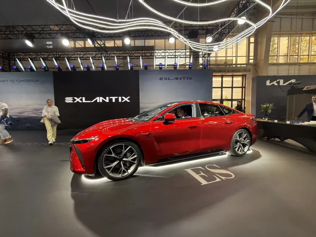 EXLANTIX na Poznań Motor Show. Jazdy testowe 480-konnym segmentem premium