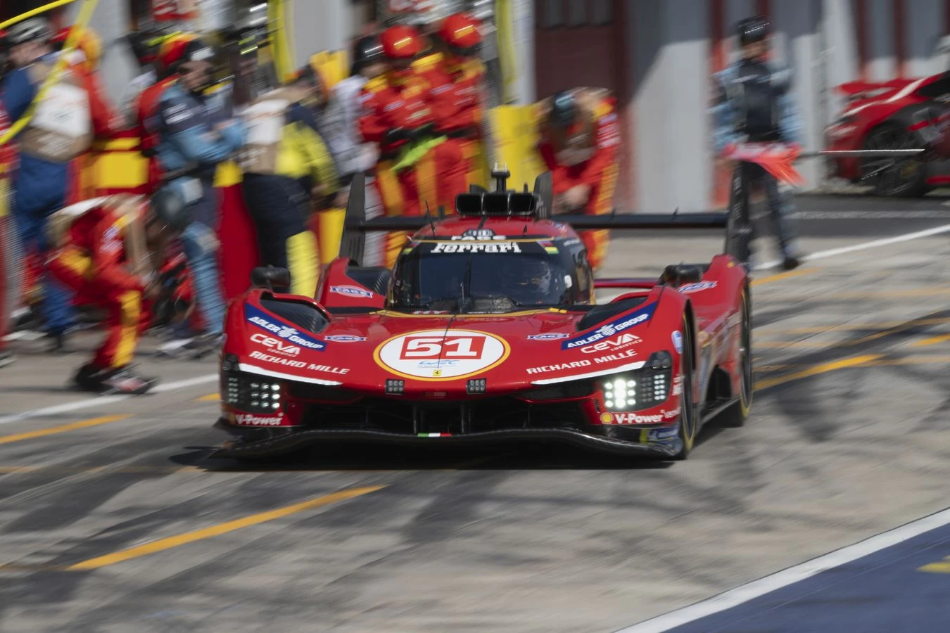 FIA WEC: Prawdziwy thriller na Imoli – cztery pierwsze samochody w zaledwie 0,073 sekundy