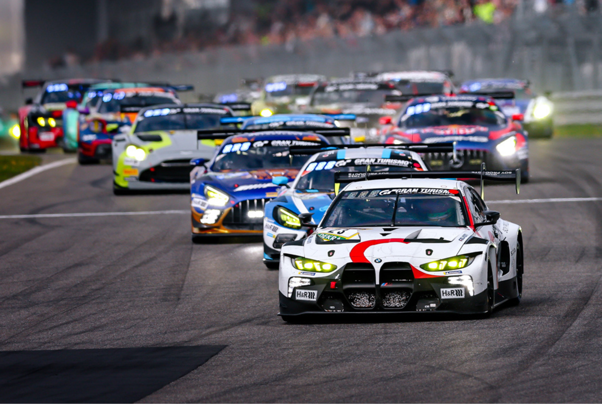 24h Nürburgring już w ten weekend – Verstappen, Polacy i rekordowa frekwencja. Harmonogram, relacja LIVE