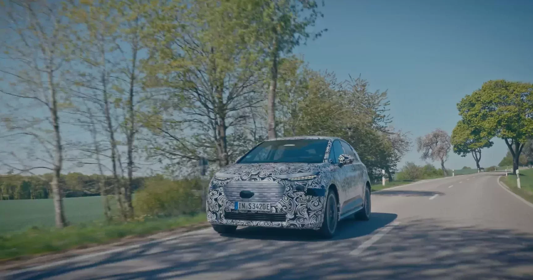 Audi A2 etron 2027 EV zdjecia z testow