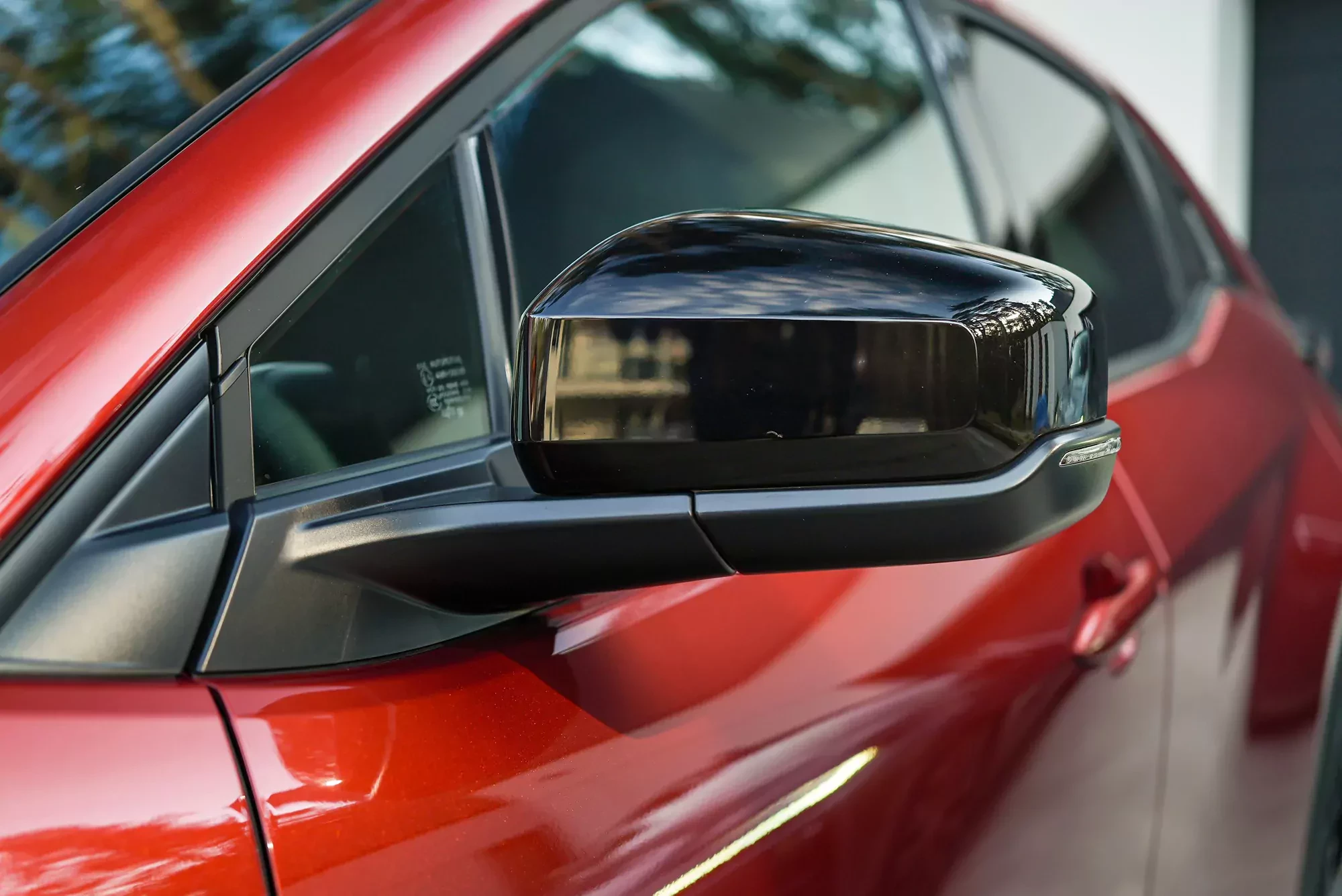 Toyota funduje konkurencji majówkę średniowiecza. Chińskie marki jadą po rekord w Polsce