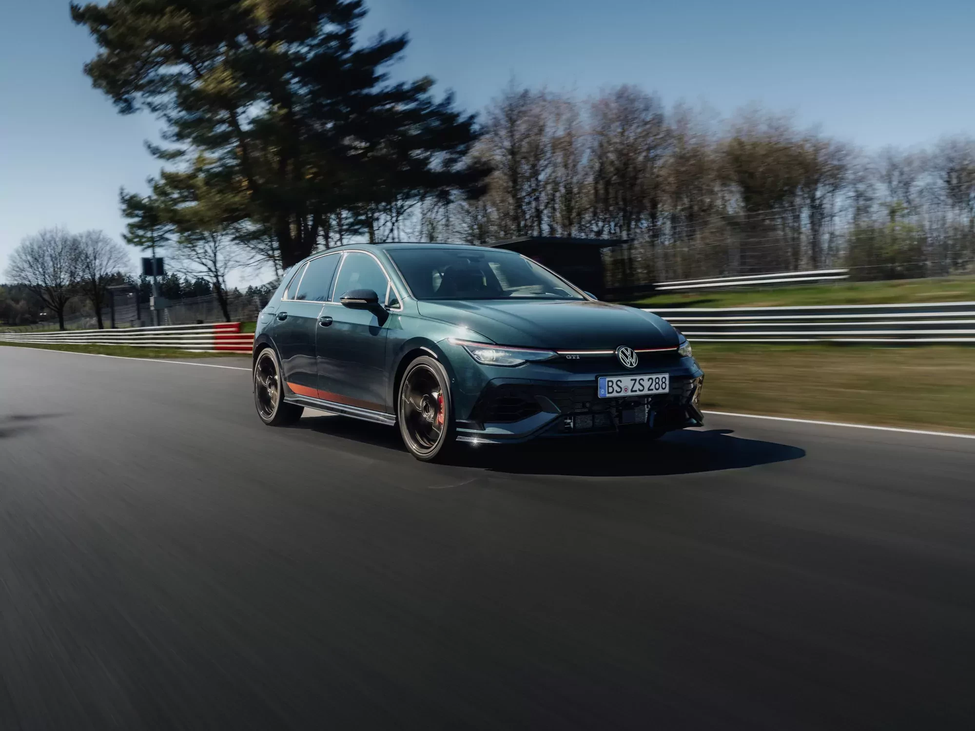 Volkswagen Golf GTI Edition 50 z pakietem Performance Pack