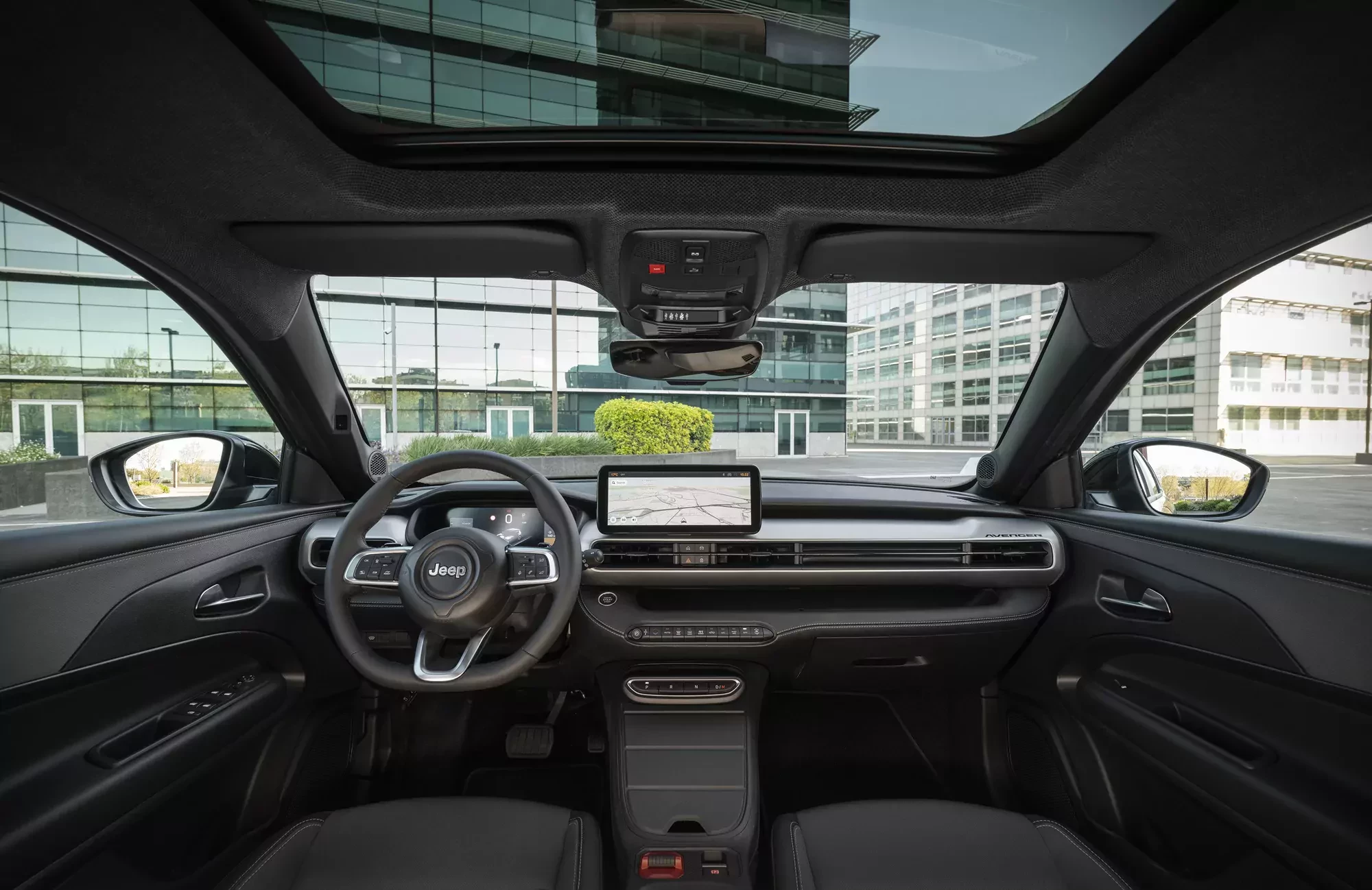 Nowy Jeep Avenger po liftingu wnętrze