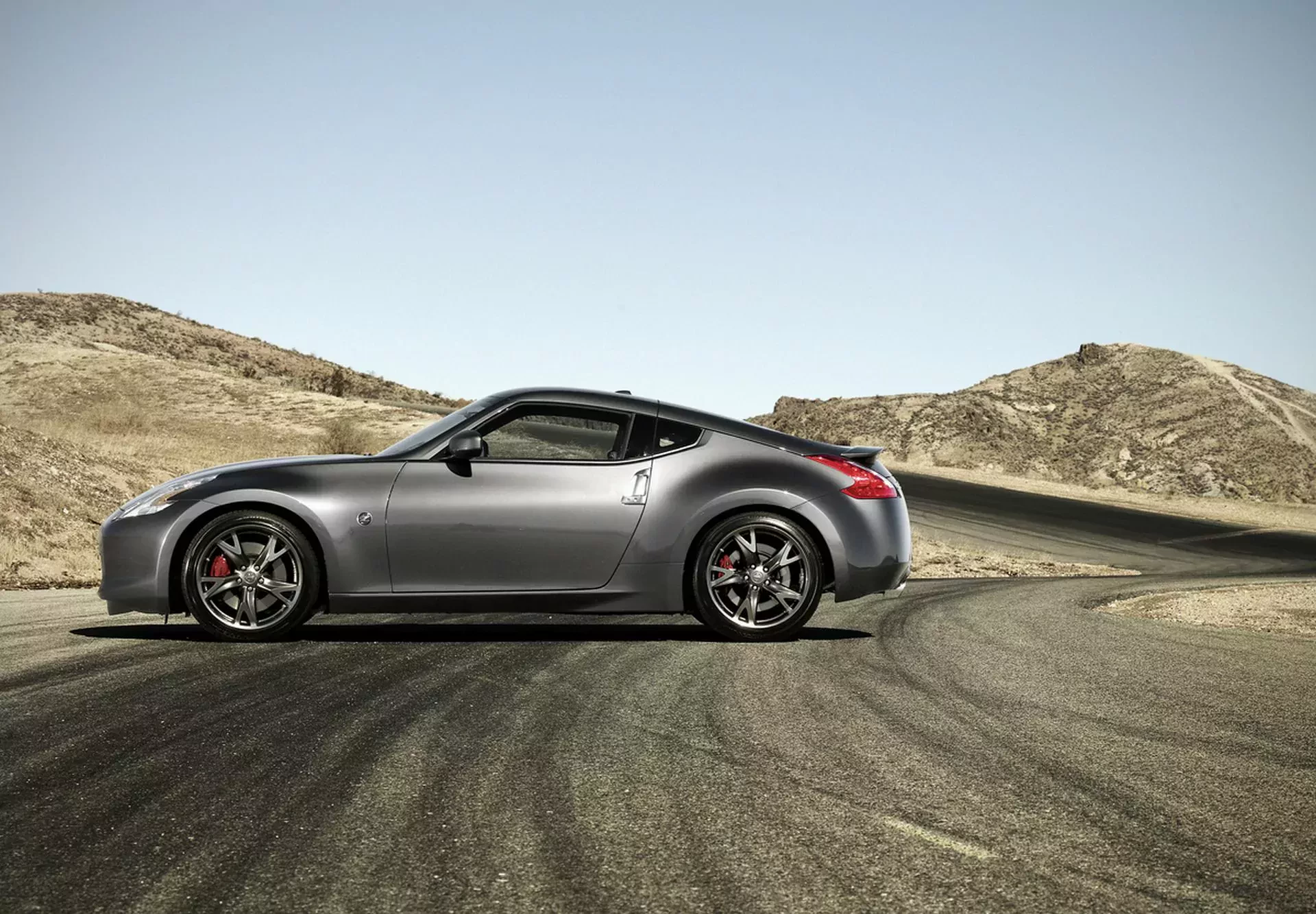 Nissan 350Z Fairlady Z cena ceny używany opinie oceny zalety wady moc osiągi silnik V6 benzyna otomoto