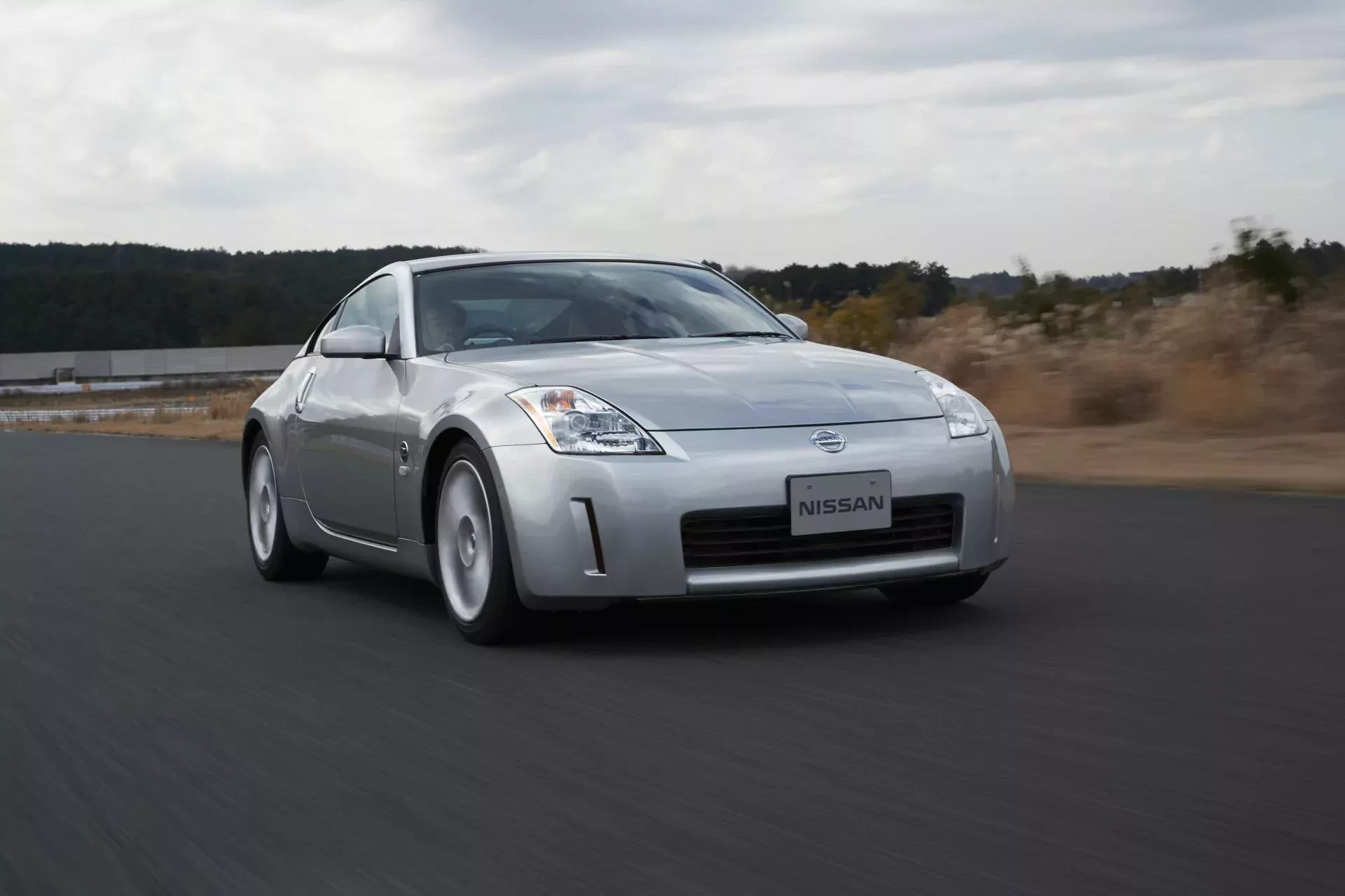 Nissan 350Z Fairlady Z cena ceny używany opinie oceny zalety wady moc osiągi silnik V6 benzyna otomoto