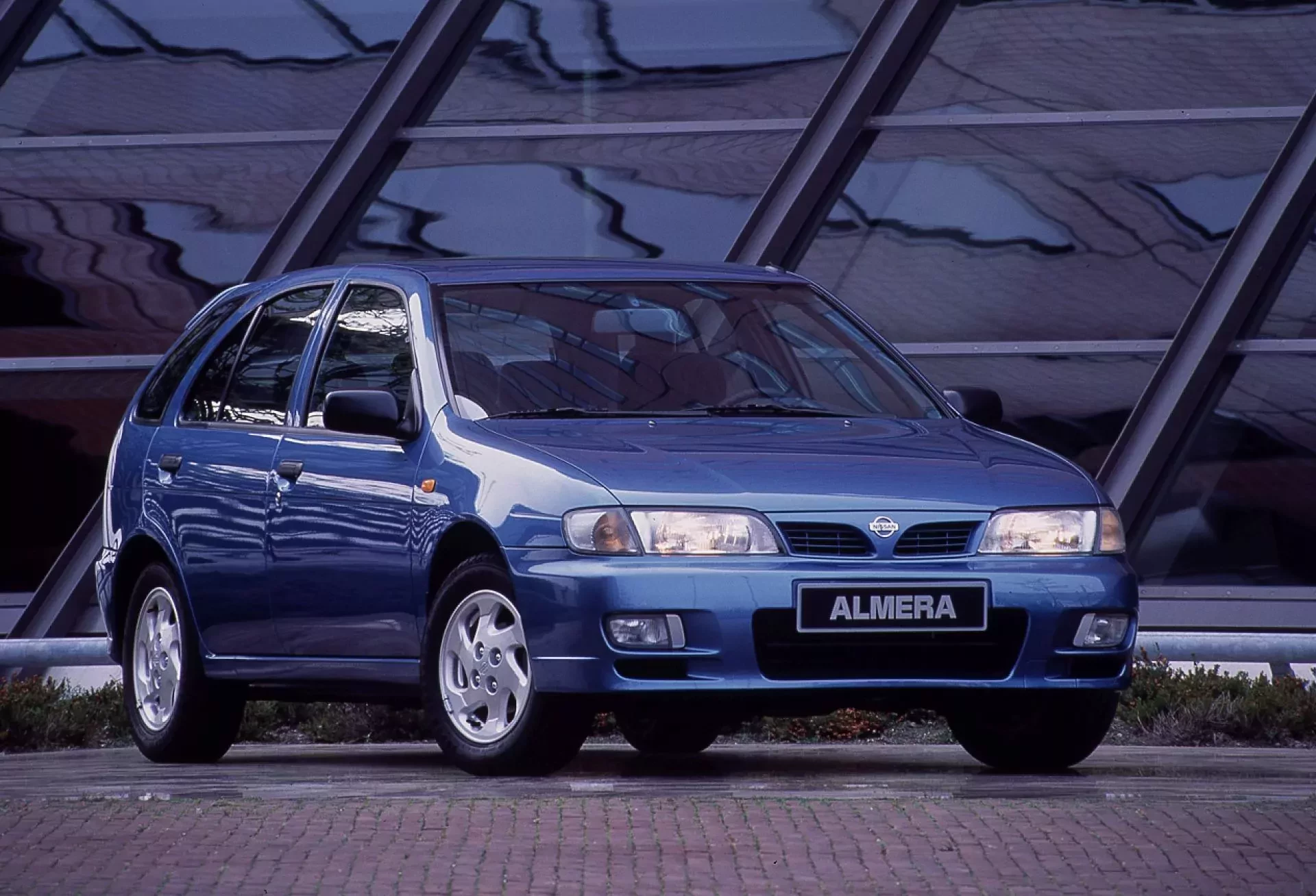 Nissan Almera cena ceny używany opinie oceny zalety wady tanio otomoto