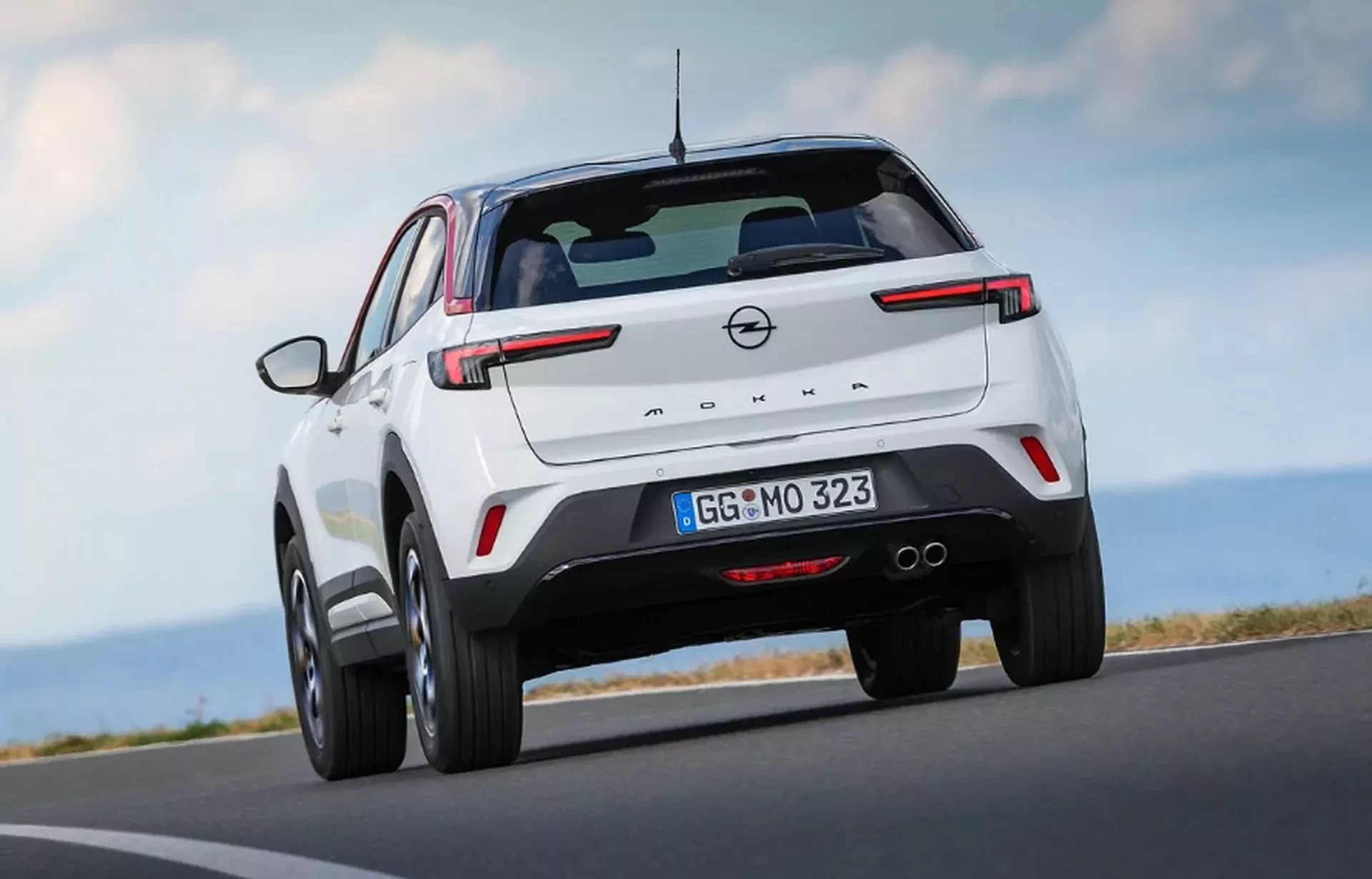 Opel Mokka SUV crossover silnik benzyna diesel cena ceny opinie oceny zalety wady spalanie napęd otomoto używany