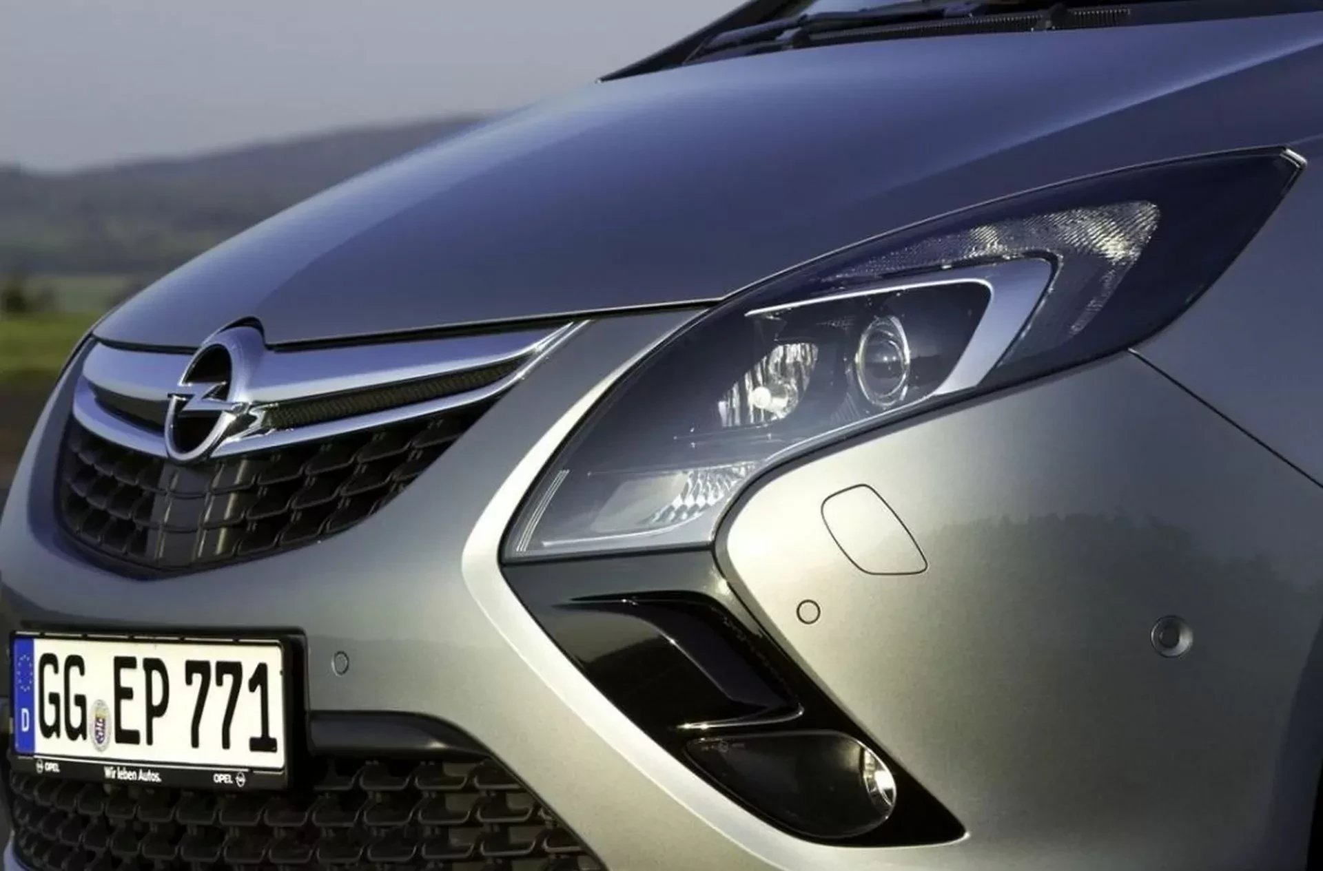 Rodzinny Opel ceniony przez pokolenia do kupienia w świetnej cenie. To lubiane przez Polaków roczniki