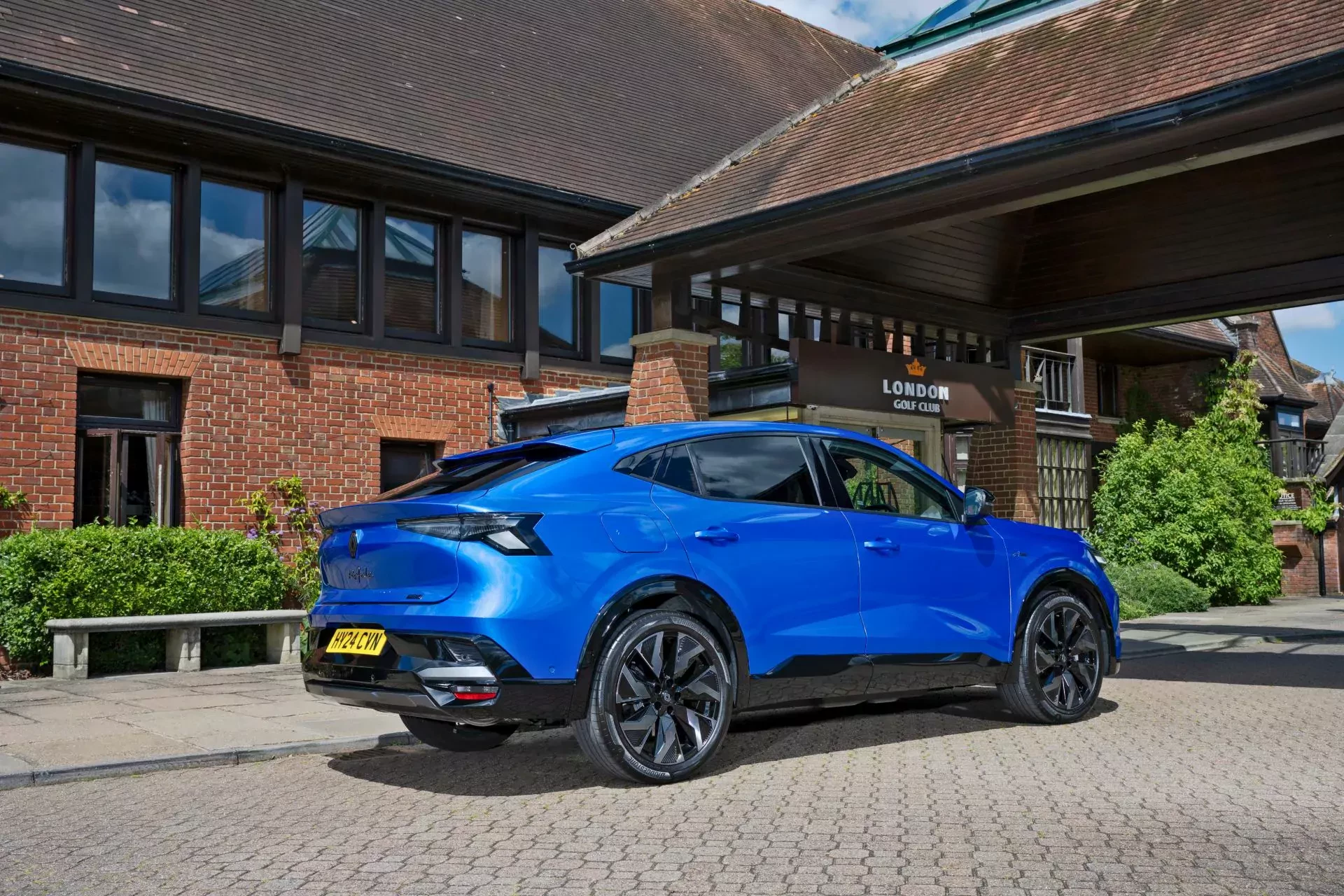 SUV Renault Rafale silnik cena ceny nowy używany opinie oceny zalety wady otomoto
