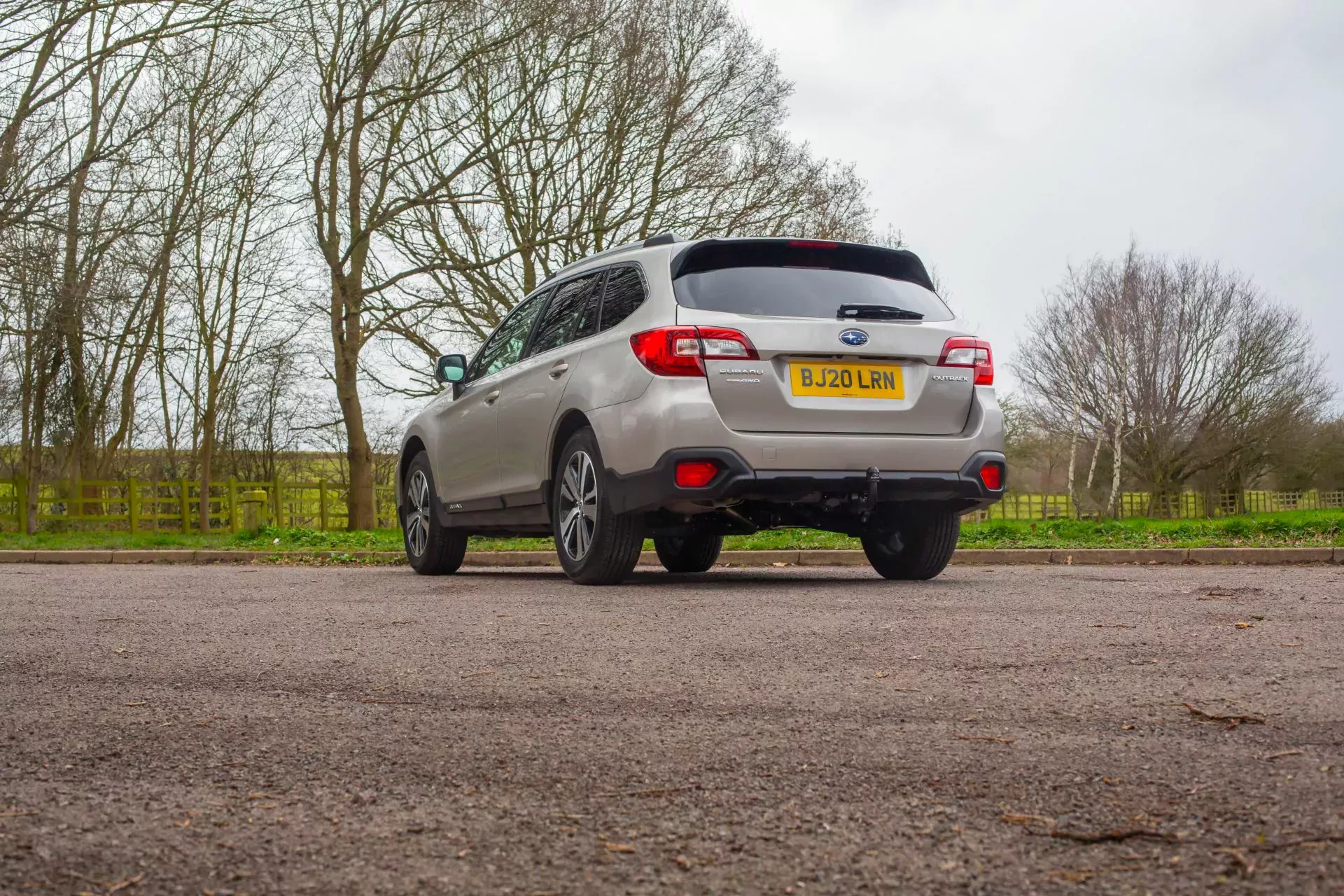 SUV Subaru Forester silnik benzyna diesel bokser napęd na cztery koła opinie oceny zalety wady cena ceny otomoto