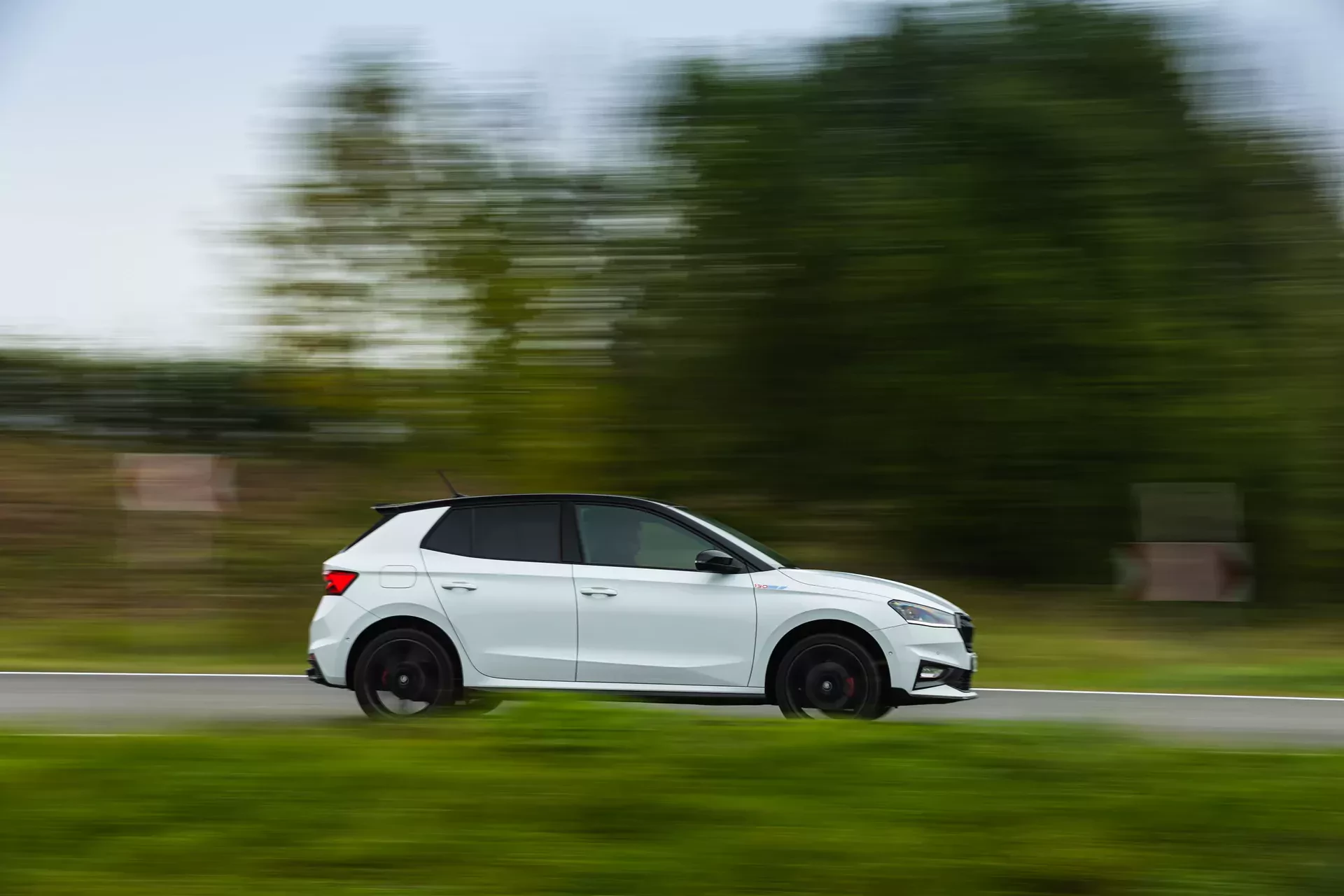 Cena jak za „chińczyka” a praktyczność i osiągi powyżej Yarisa Toyoty. Sygnowany marką Skoda to świetny zakup
