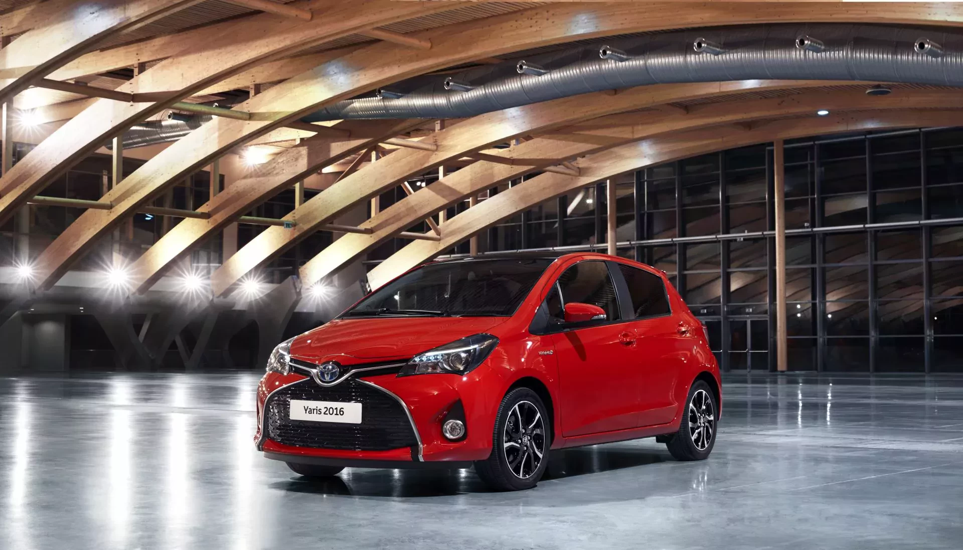 Toyota Yaris silnik cena spalanie moc osiągi benzyna diesel ceny opinie oceny zalety wady uzywana otomoto trzecia generacja
