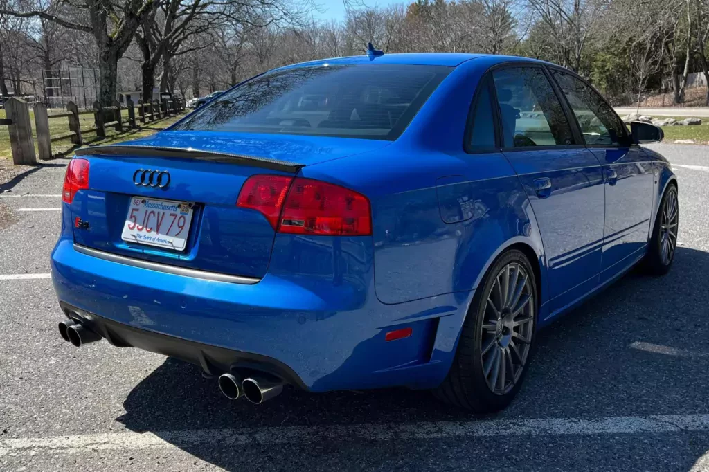 audi-s4-v8