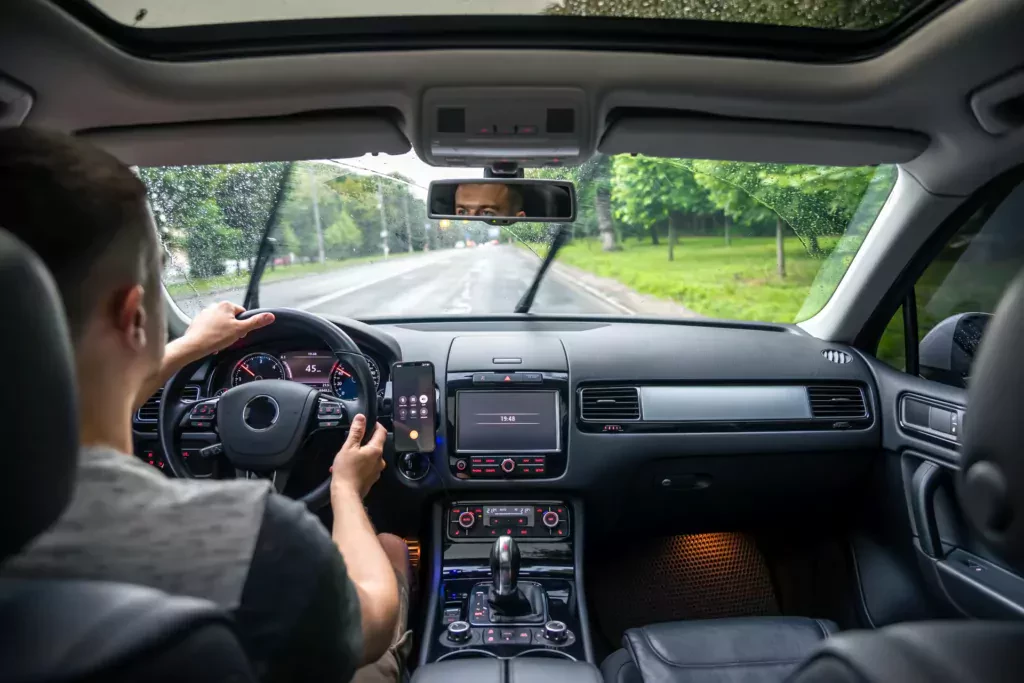 Co dziesiąte auto na polskich drogach ma cofnięty licznik. Skala zjawiska jest wręcz zatrważająca