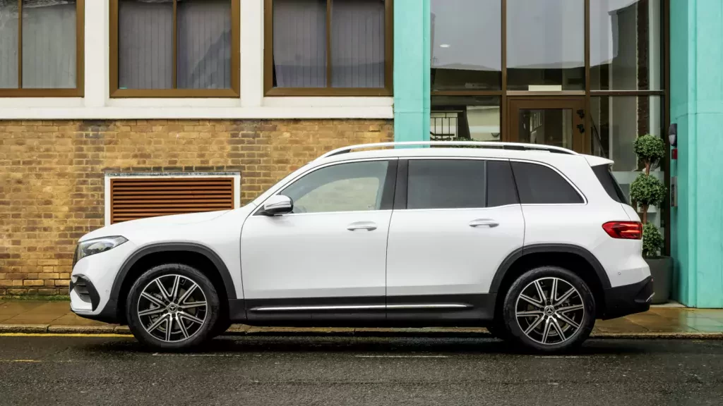 mercedes-eqb-uzywany-suv.