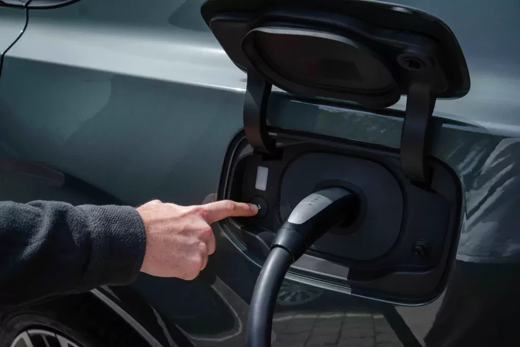 volvo-tesla-supercharger