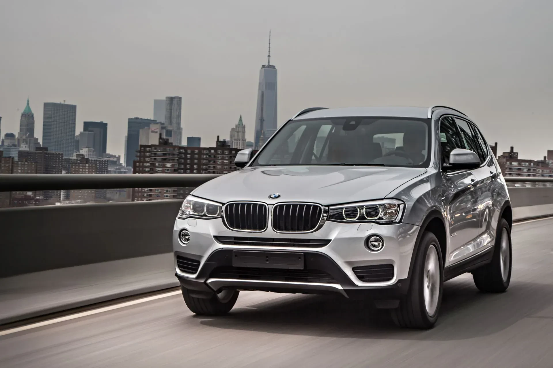 BMW X3 SUV silnik benzyna diesel napęd cena ceny opinie oceny zalety wady tanio używany otomoto