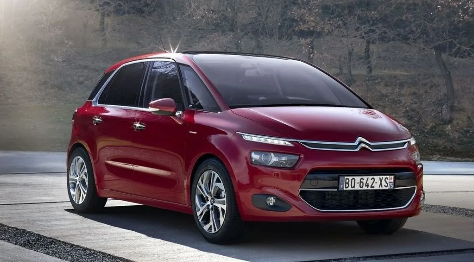 Citroen C4 Picasso silnik benzyna diesel cena ceny opinie oceny zalety wady tanio używany minivan otomoto