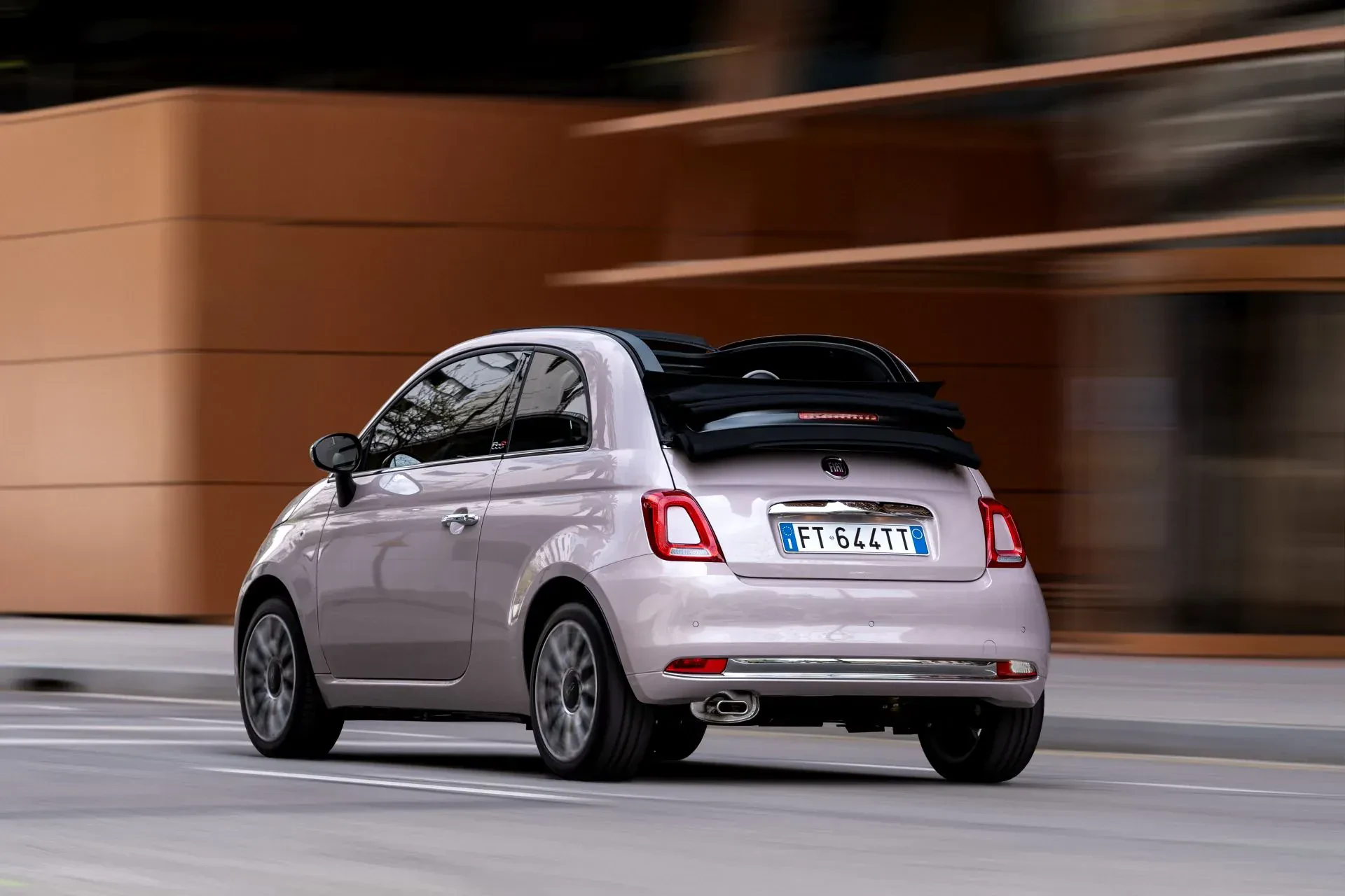 Fiat 500 cena ceny opinie oceny zalety wady silnik benzyna diesel moc spalanie
