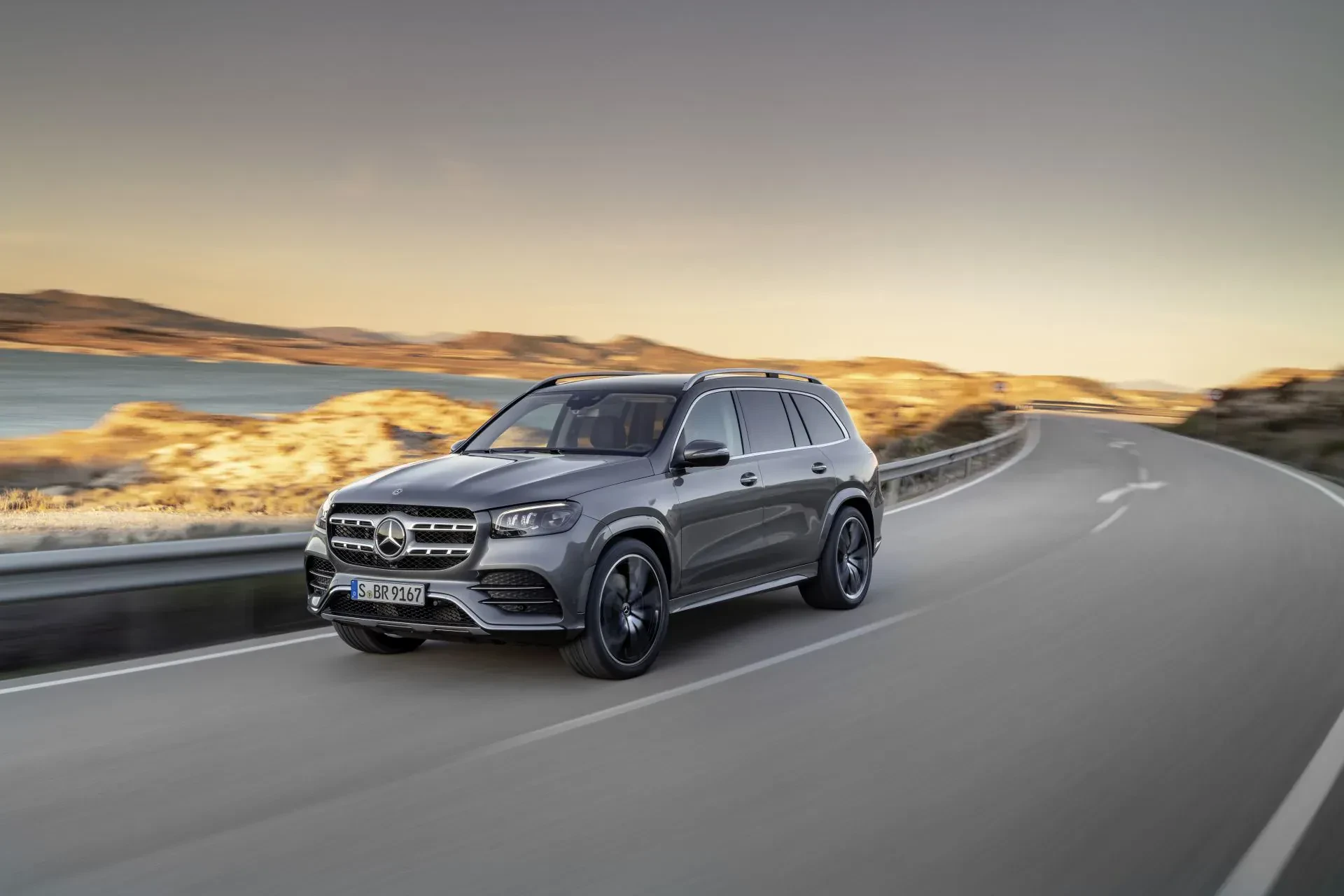 Mercedes GLS SUV silnik benzyna diesel moc pojemność cena ceny opinie oceny zalety wady otomoto używany tanio okazja
