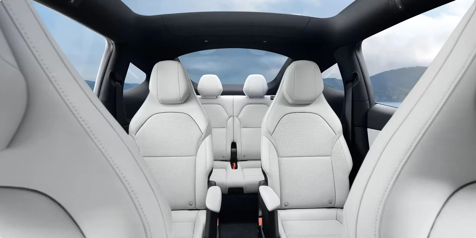 Tesla Model Y L wnętrze