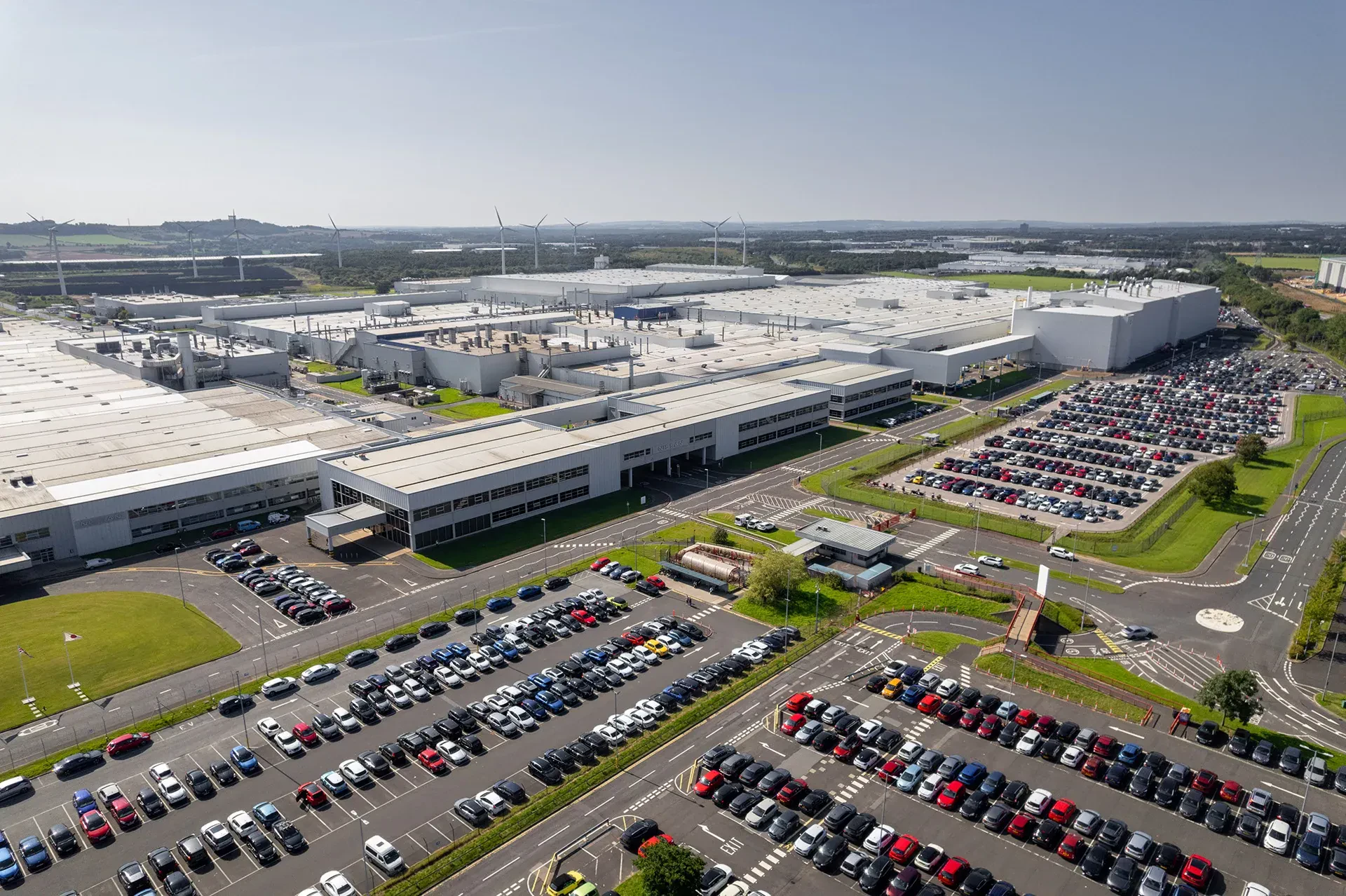 Nissan i Chery rozważają uruchomienie produkcji kontraktowej w fabryce Nissana