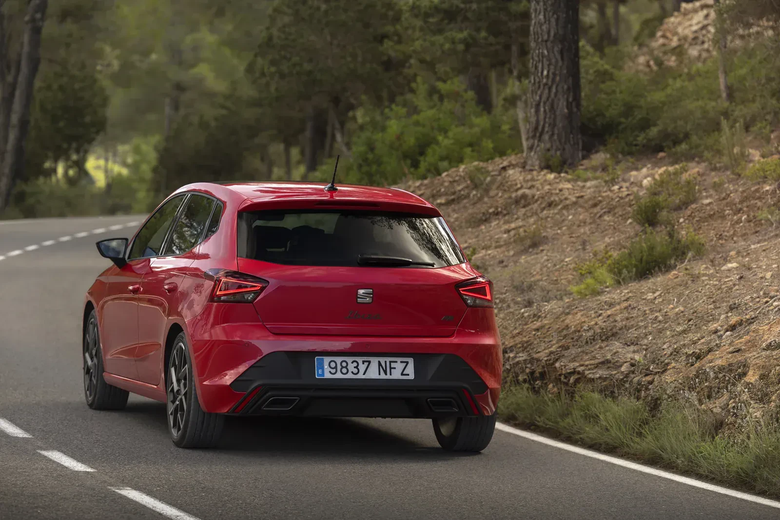 Nowy Seat_Ibiza FR widok z tyłu