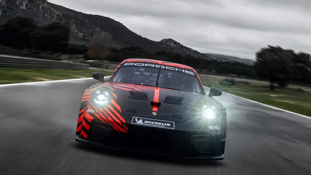 Porsche-911-GT4-R-New-10