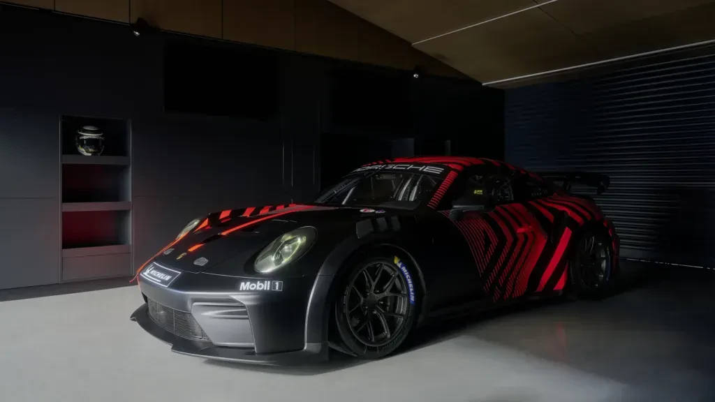 Porsche-911-GT4-R-New-10