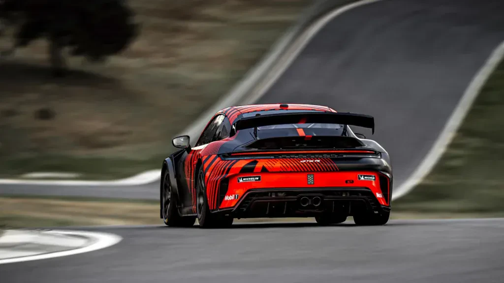 Porsche-911-GT4-R-New-10