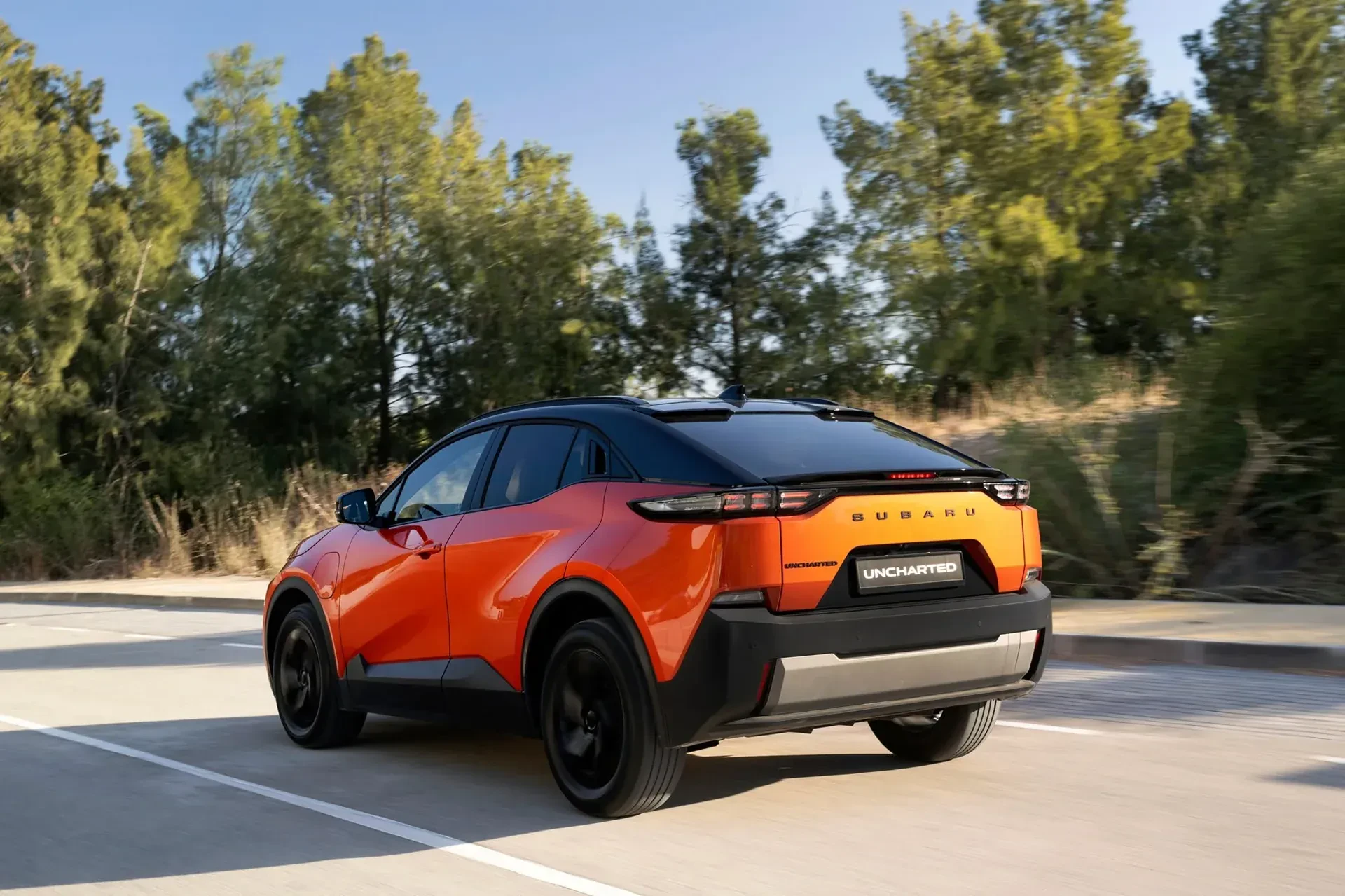 Legenda niezawodności ma swoją „Toyotę C-HR+”. SUV Subaru 4×4 o mocy 343 KM wkracza na istotny rynek Europy