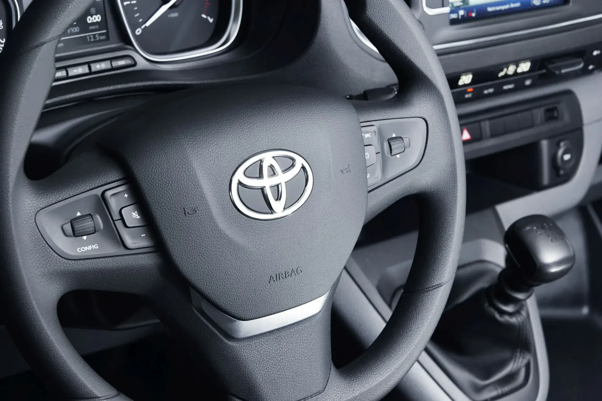 Ta Toyota to lider rynku – i wcale nie chodzi o Corollę. Wyniki sprzedaży robią duże wrażenie
