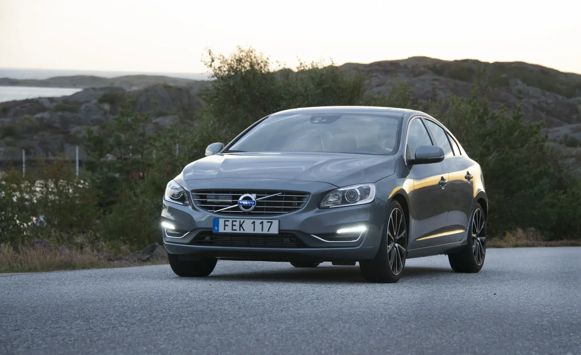 Volvo S60 silnik benzyna diesel cena ceny opinie oceny zalety wady otomoto używany