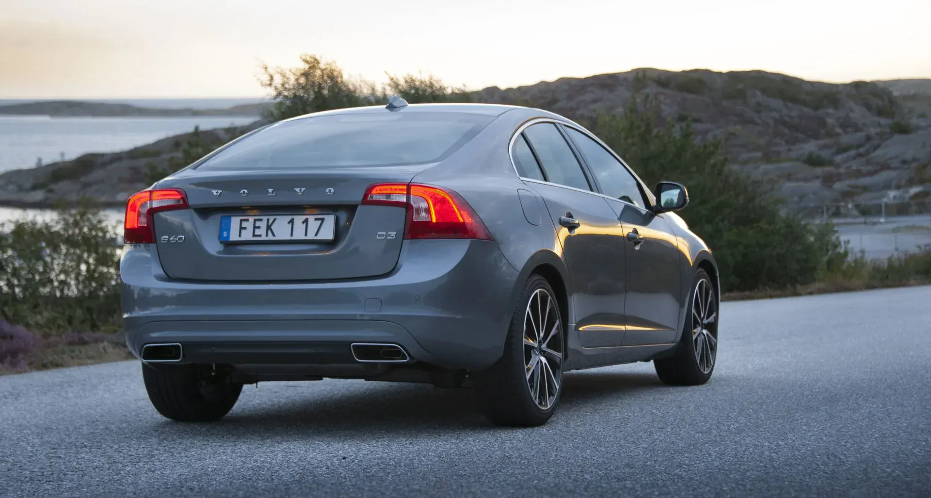 Volvo S60 silnik benzyna diesel cena ceny opinie oceny zalety wady otomoto używany