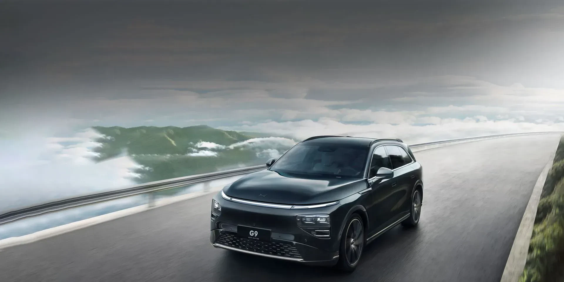 Xpeng G9 chiński SUV samochód auto chiny moc zasięg pojemność bateria silnik elektryczny ładowanie przyspieszenie